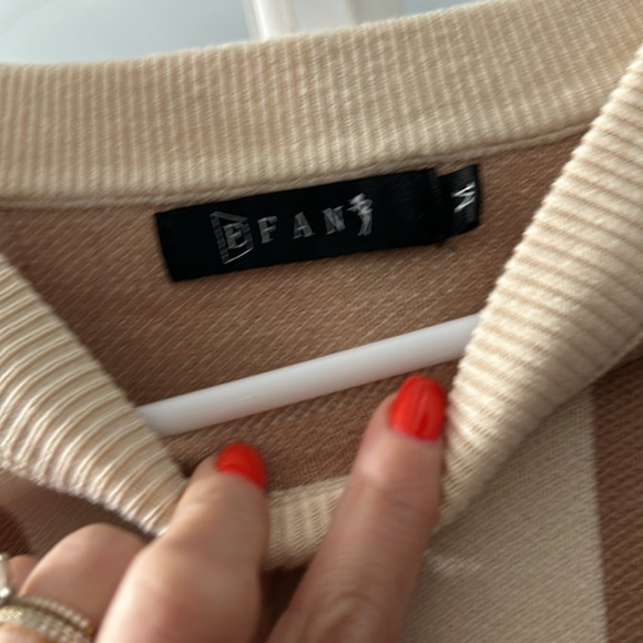 Sweater - Picture 2 of 2